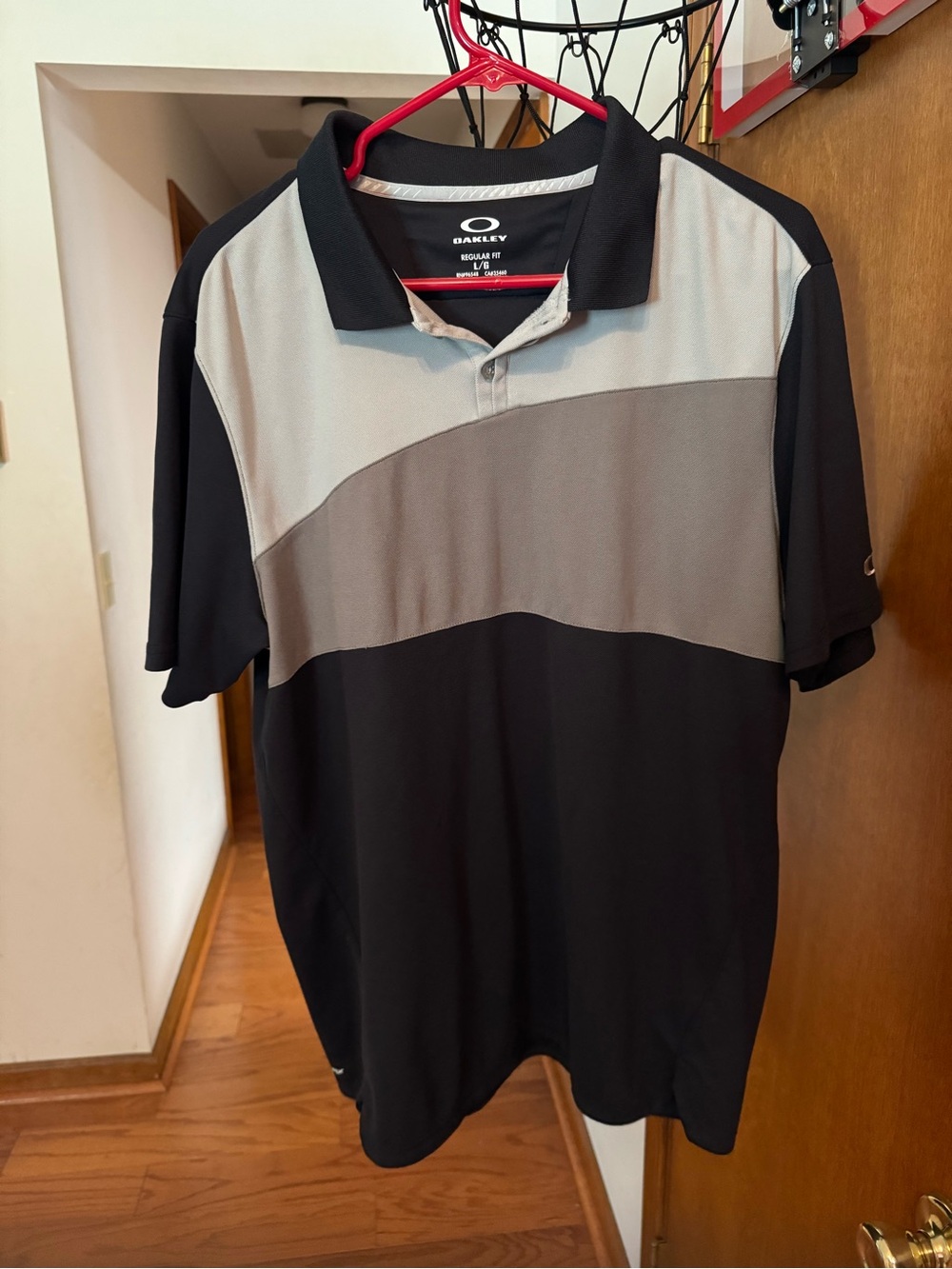 Oakley Men’s Black, Gray and Light Gray Colorblock Polo
